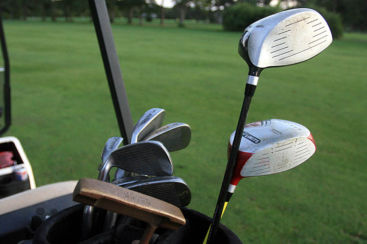 This was my gear. I used the fat ones for teeing off so I had better chance to hit it. The flat one is for finishing, so called pudder and the other ones had numbers on them. I tried to stick with number 6. Eventually I was told that the bigger number the bigger hop it can make. This was my gear. I used the fat ones for teeing off so I had better chance to hit it. The flat one is for finishing, so called pudder and the other ones had numbers on them. I tried to stick with number 6. Eventually I was told that the bigger number the bigger hop it can make.