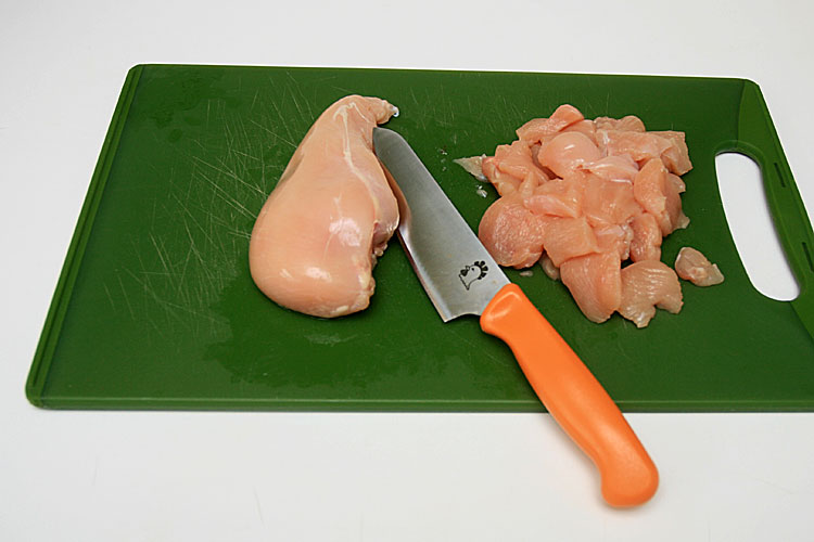 1. Cut up chicken into pieces about 1 inch and put it aside in a bowl with a lid. 